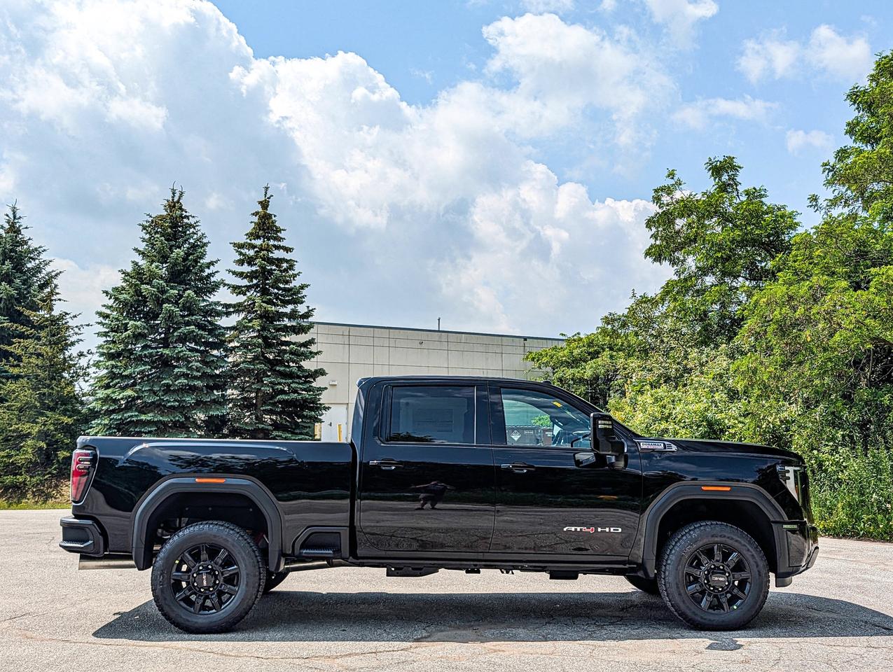 2026 GMC SIERRA 2500HD AT4 Photo