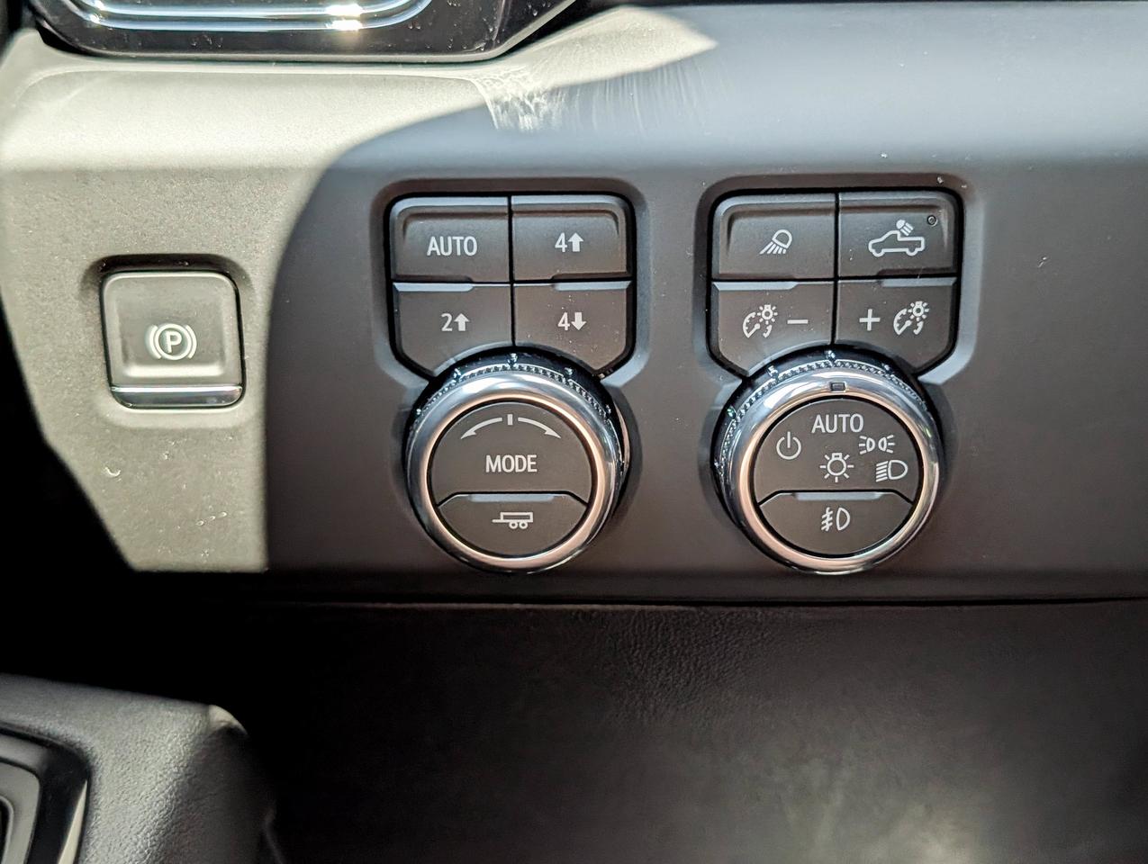 2026 GMC SIERRA 2500HD AT4 Photo