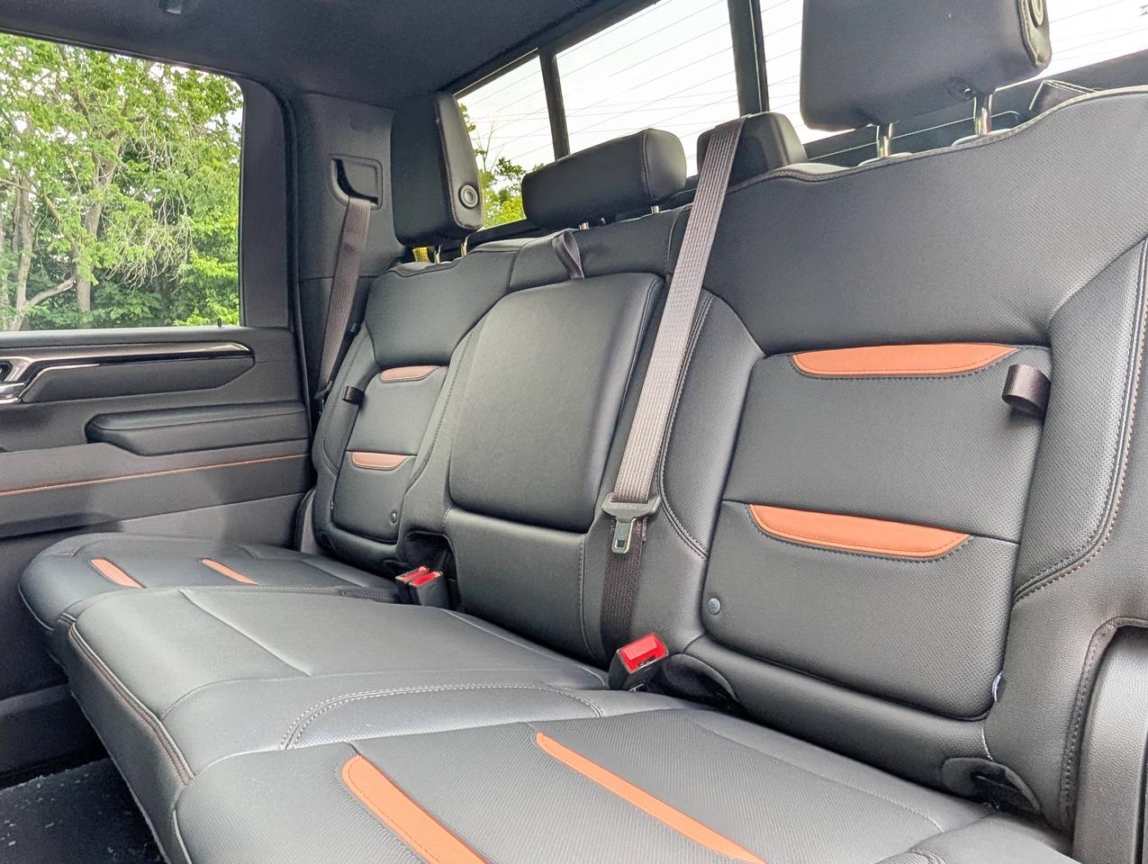 2026 GMC SIERRA 2500HD AT4 Photo