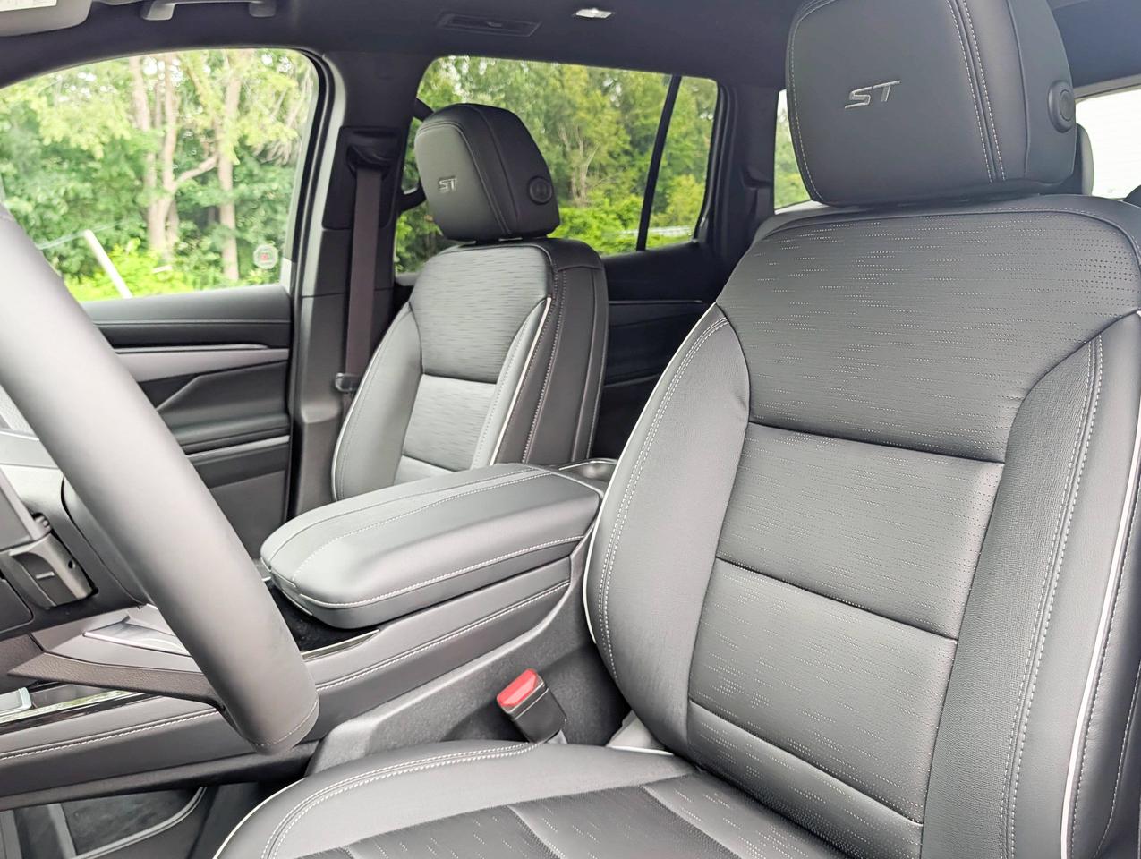 2026 Buick Enclave Sport Touring Photo