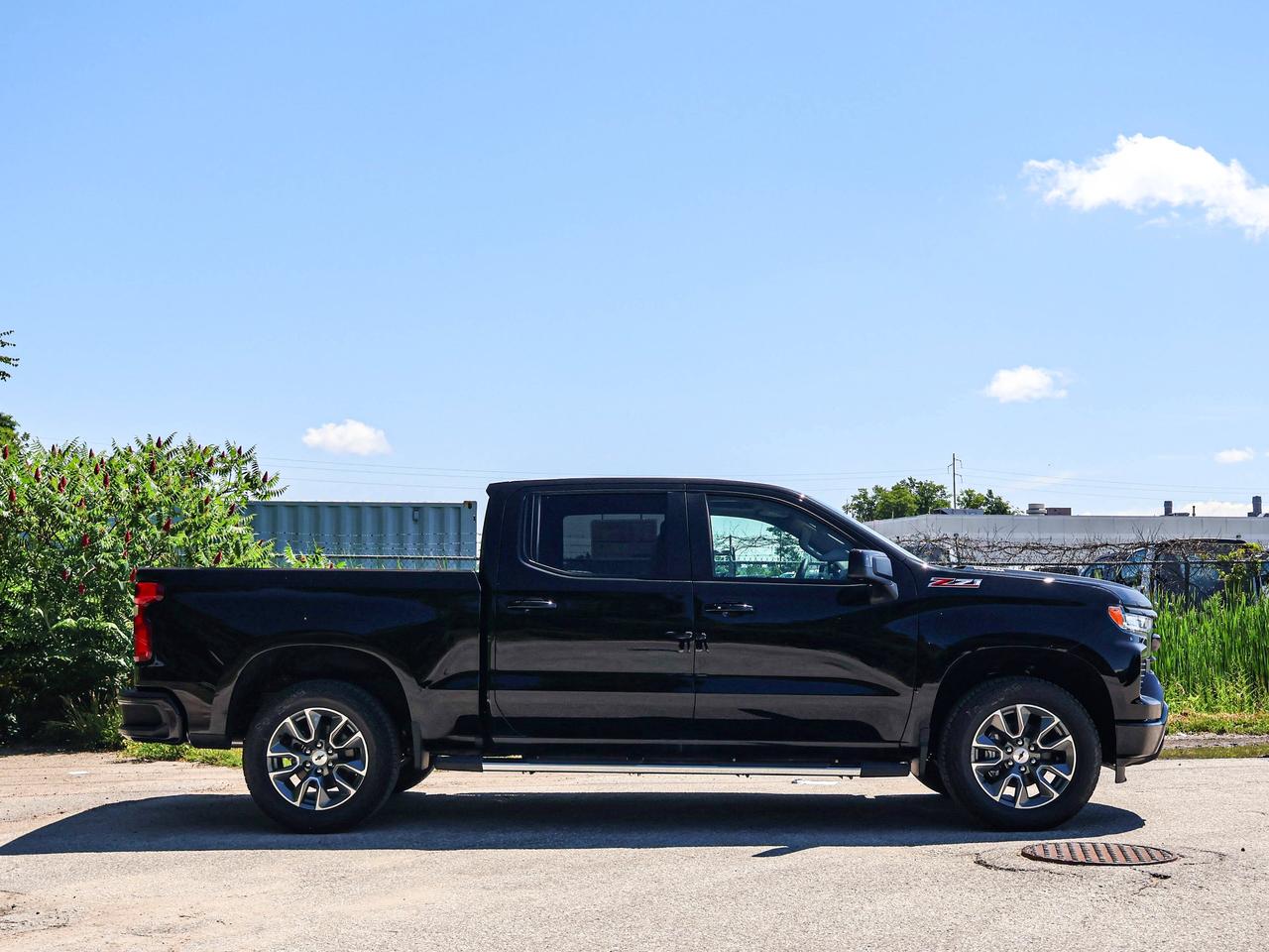 2026 Chevrolet Silverado 1500 RST Photo2