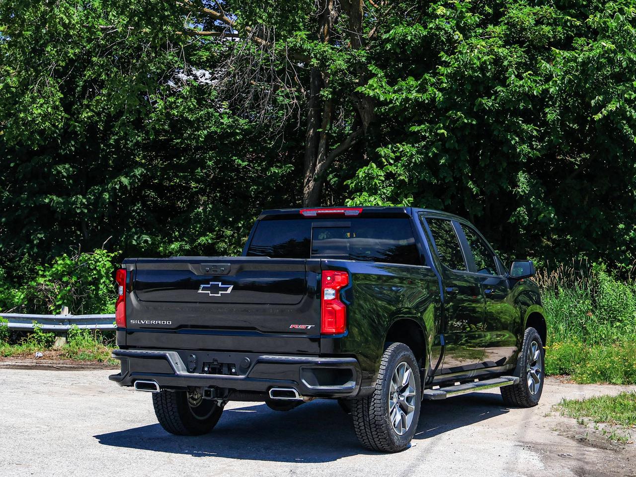 2026 Chevrolet Silverado 1500 RST Photo