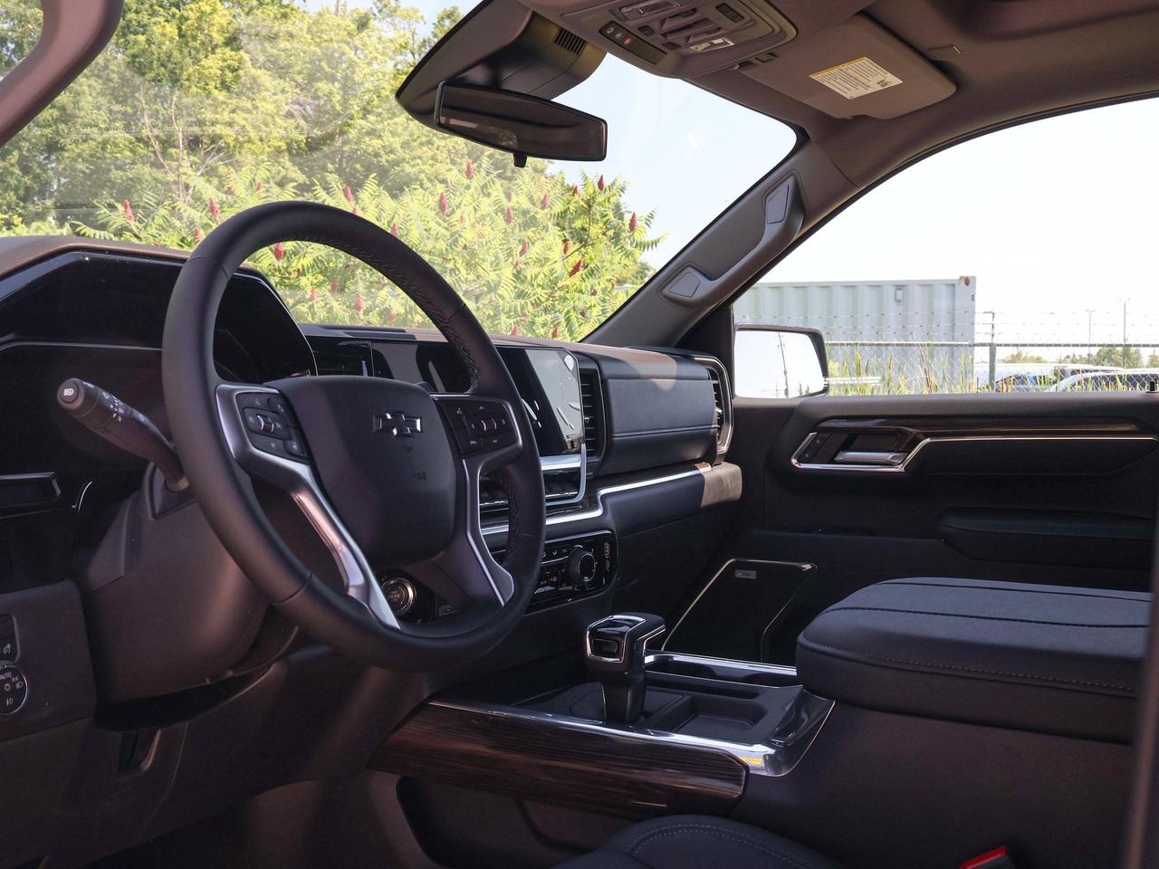 2026 Chevrolet Silverado 1500 RST Photo