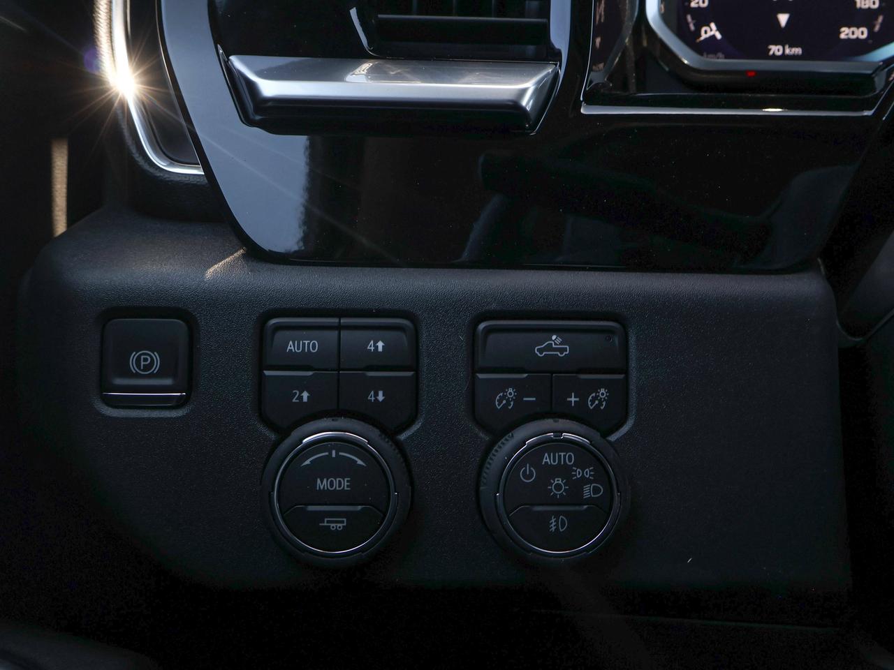 2026 Chevrolet Silverado 1500 RST Photo