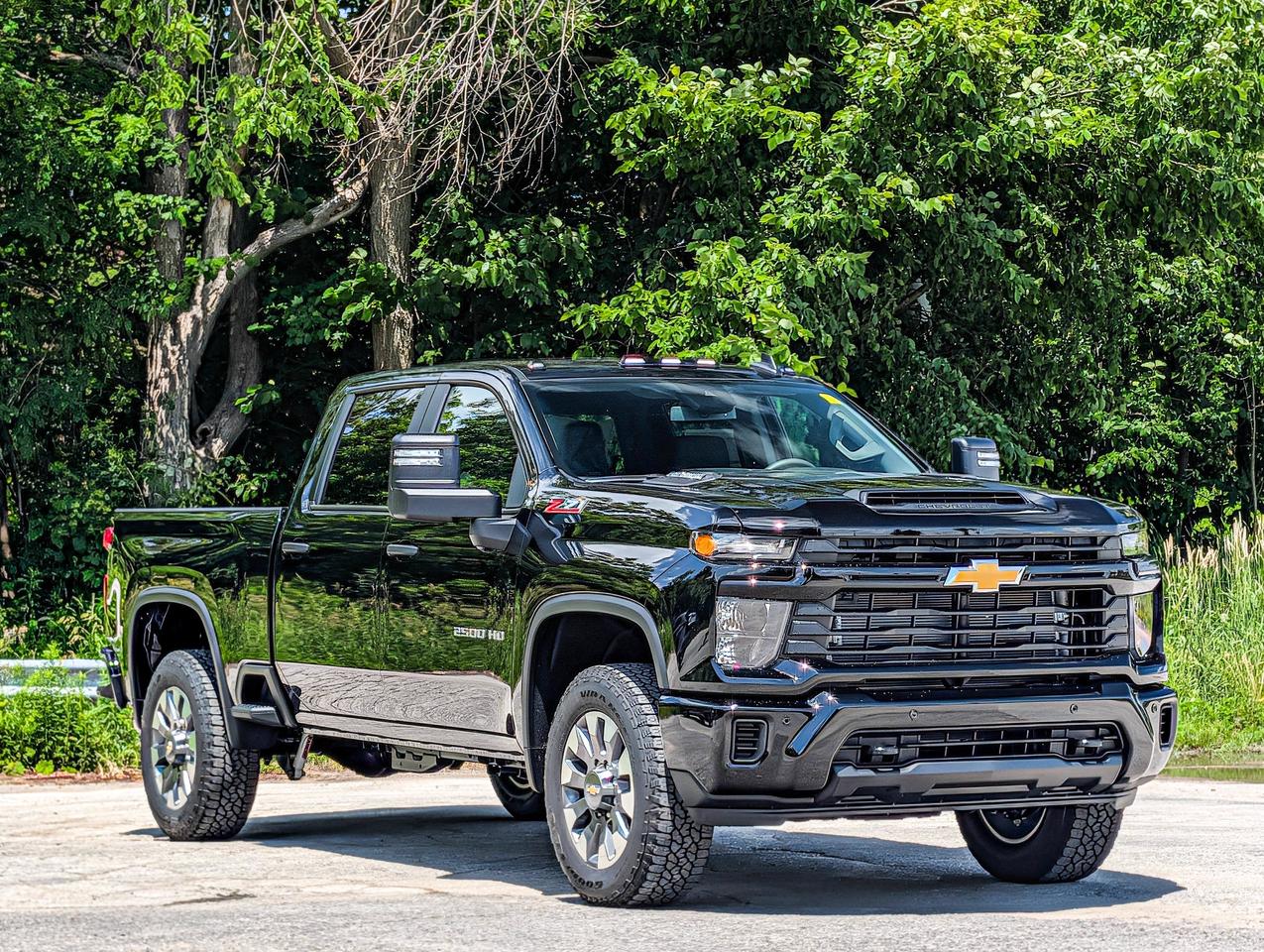 2026 Chevrolet SILVERADO 2500HD Custom Photo