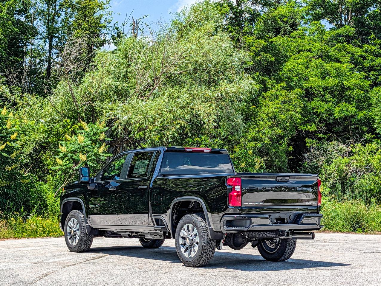 2026 Chevrolet SILVERADO 2500HD Custom Photo