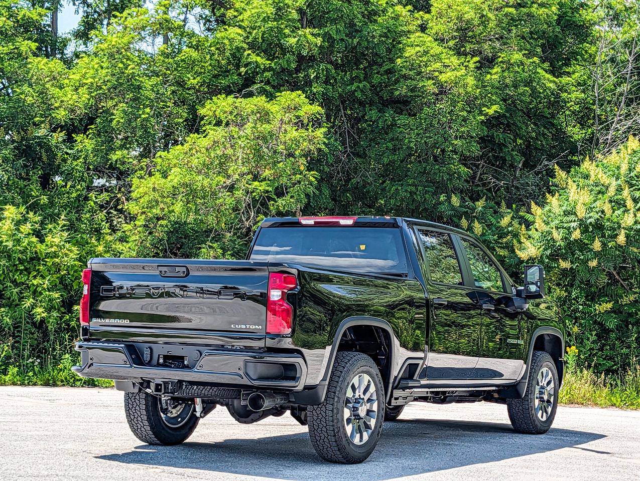 2026 Chevrolet SILVERADO 2500HD Custom Photo