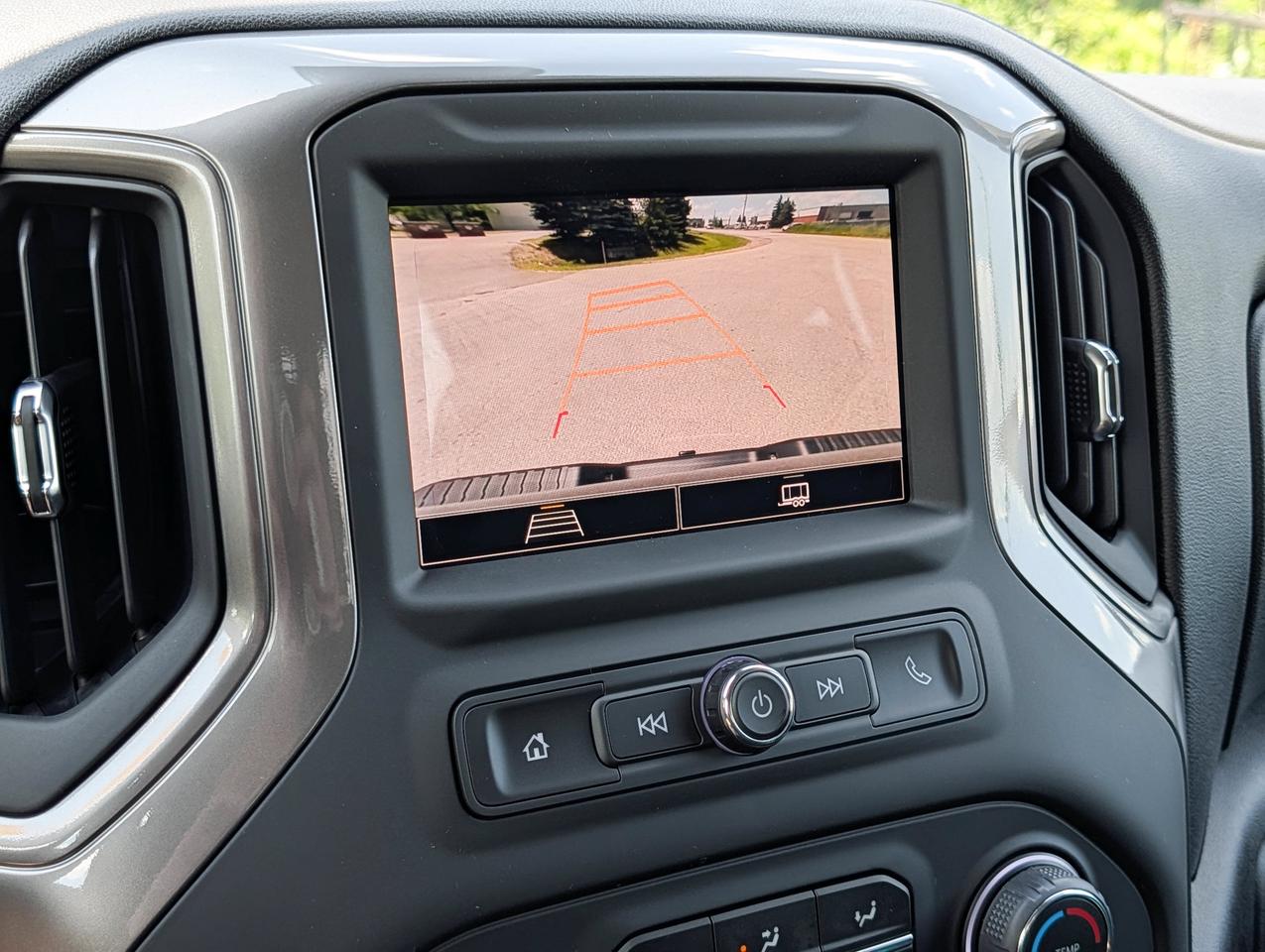 2026 Chevrolet SILVERADO 2500HD Custom Photo