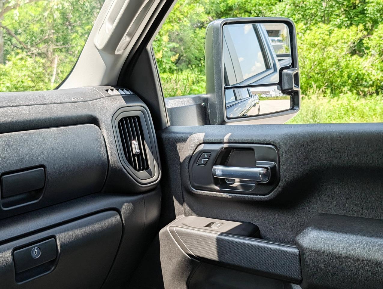 2026 Chevrolet SILVERADO 2500HD Custom Photo