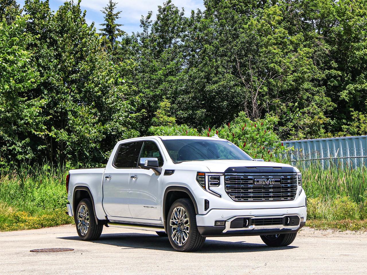 2026 GMC Sierra 1500 Denali Ultimate Photo3