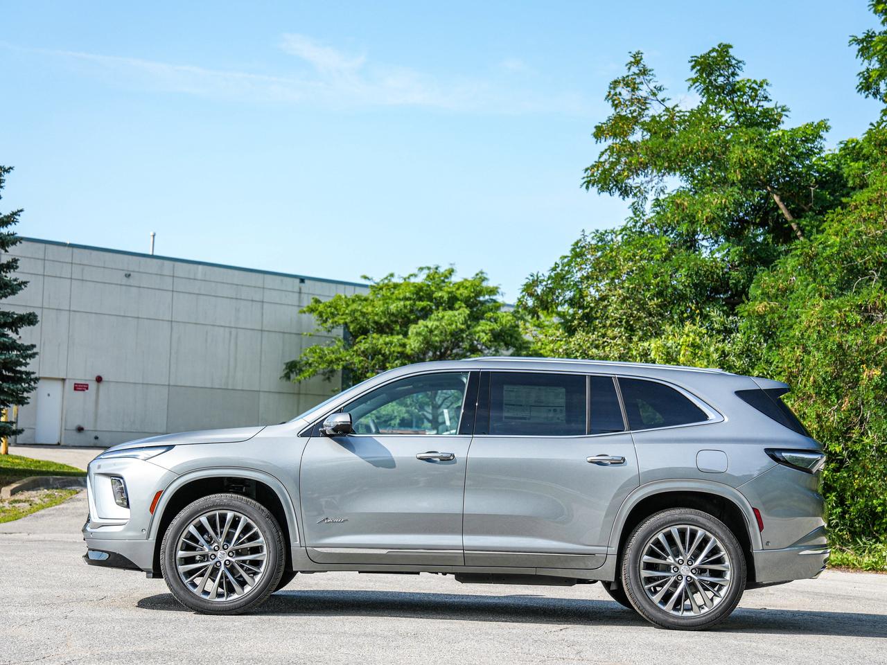 2026 Buick Enclave Avenir Photo