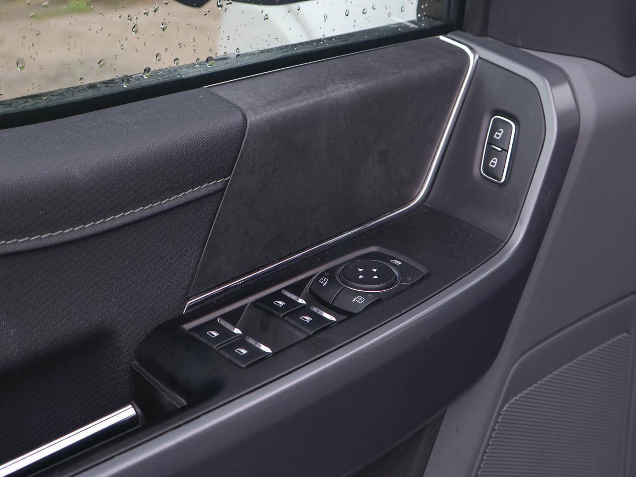 2024 Ford F-150 XLT Photo