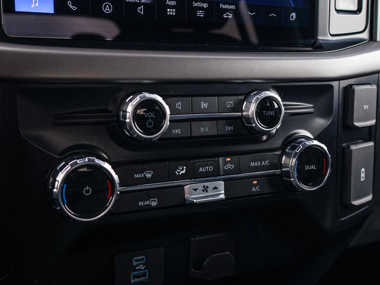 2024 Ford F-150 XLT Photo