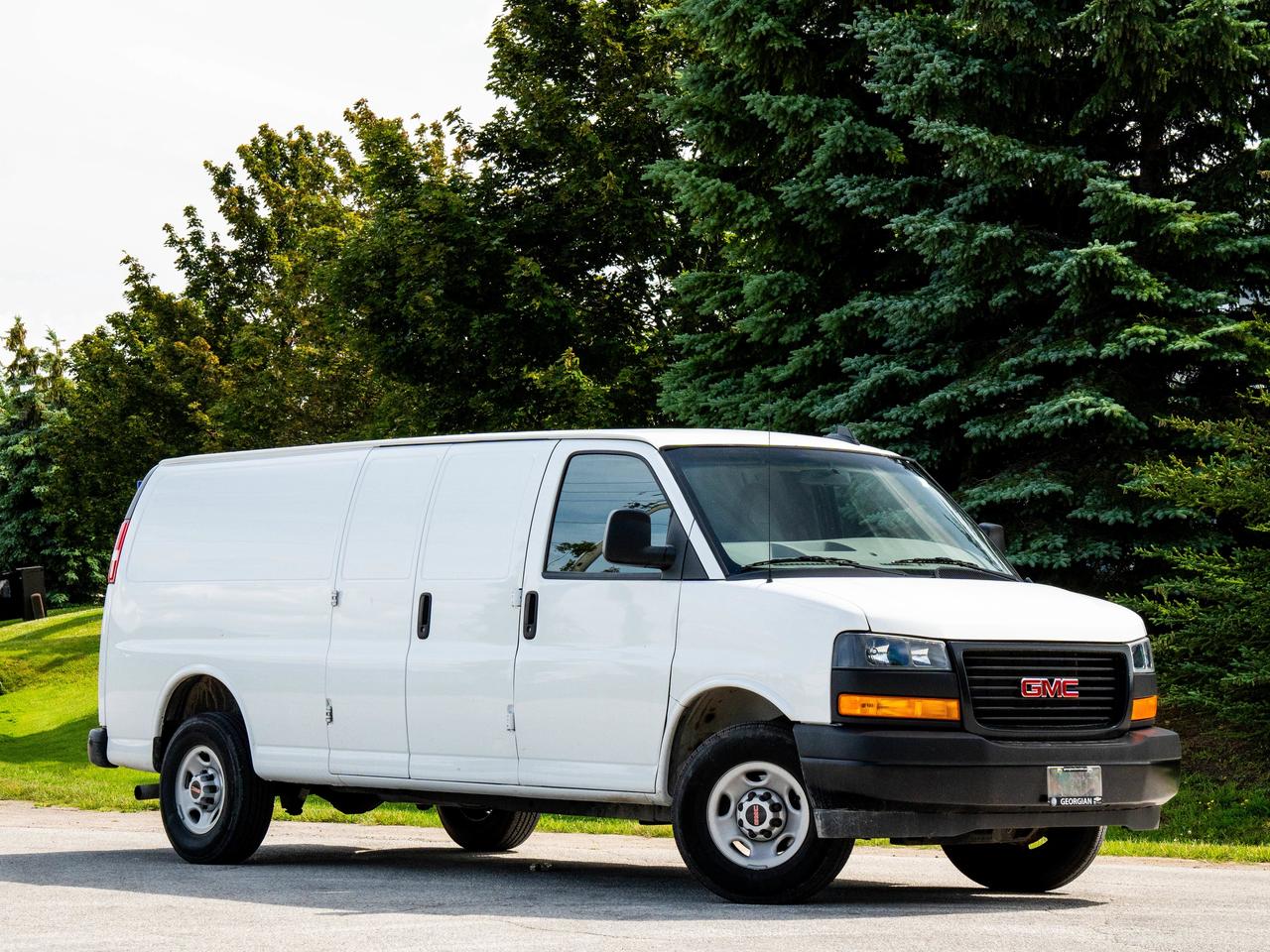 2024 GMC Savana Cargo Van  Photo
