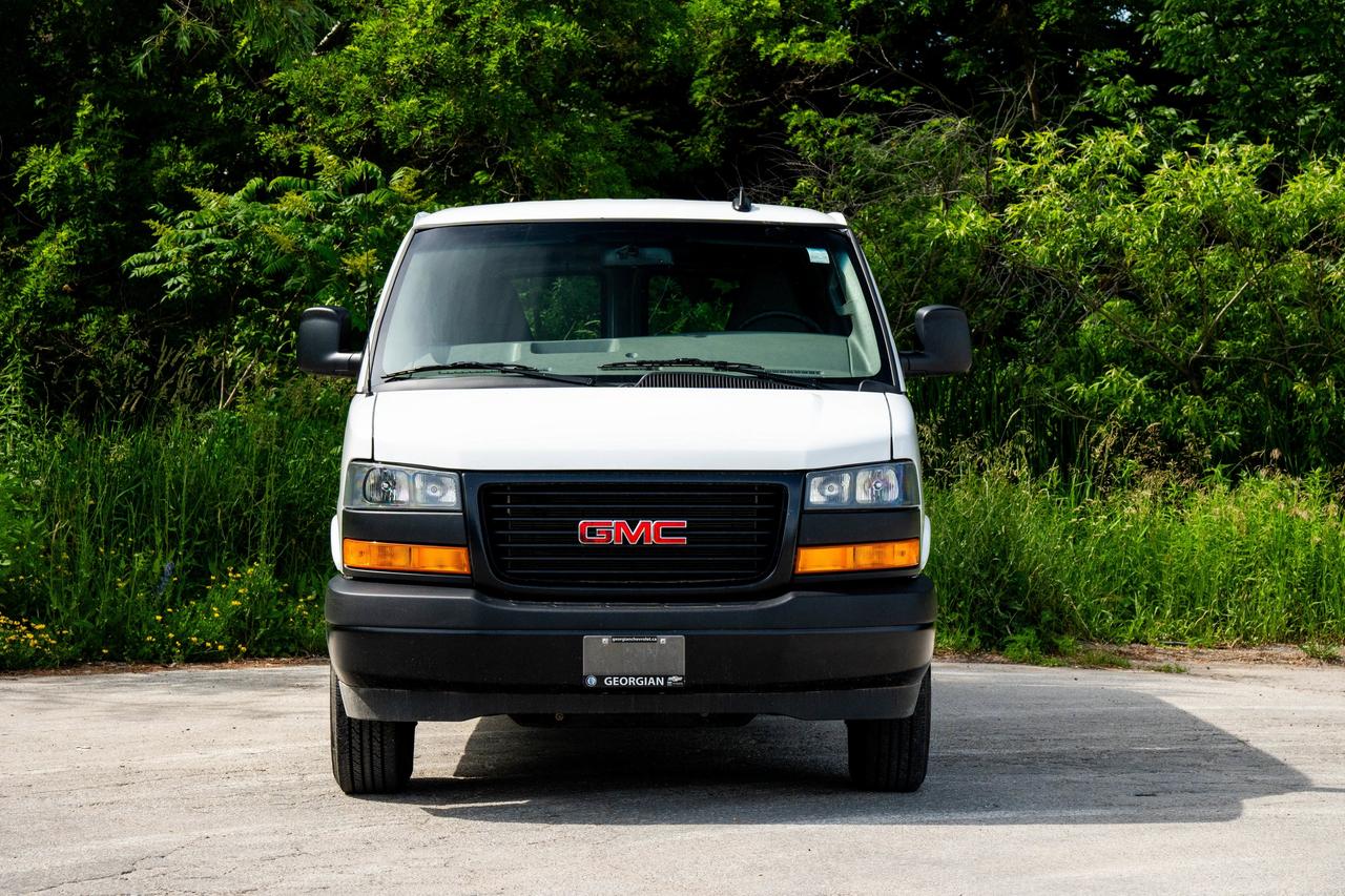 2024 GMC Savana Cargo Van  Photo
