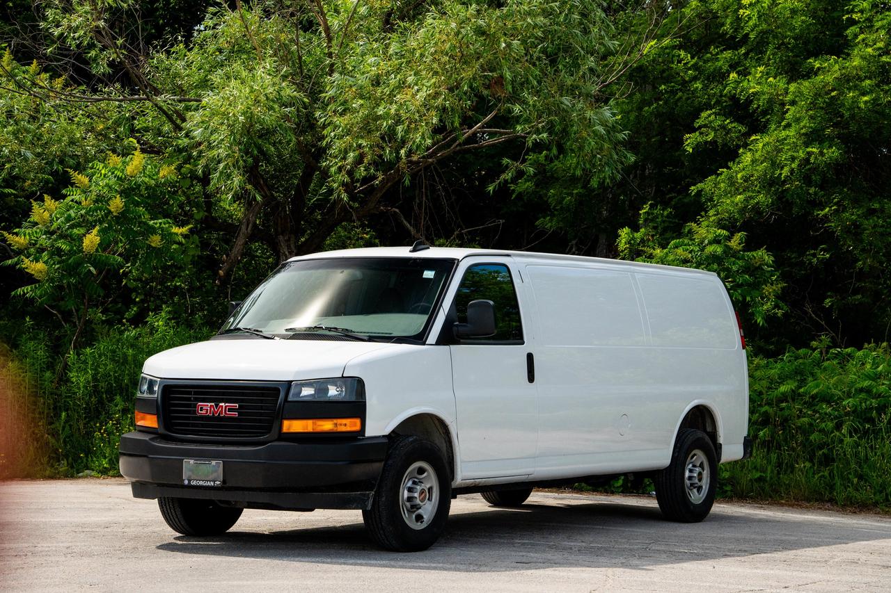 2024 GMC Savana Cargo Van  Photo