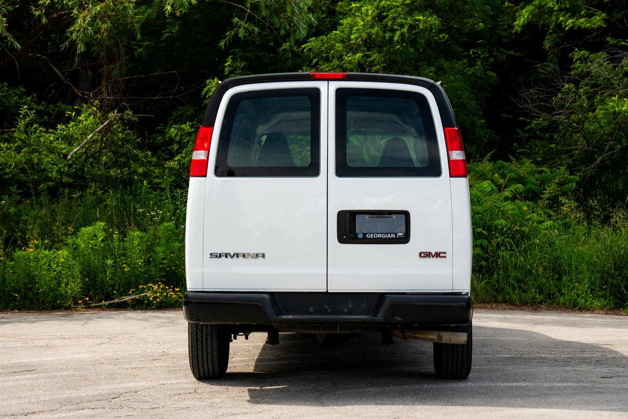 2024 GMC Savana Cargo Van  Photo