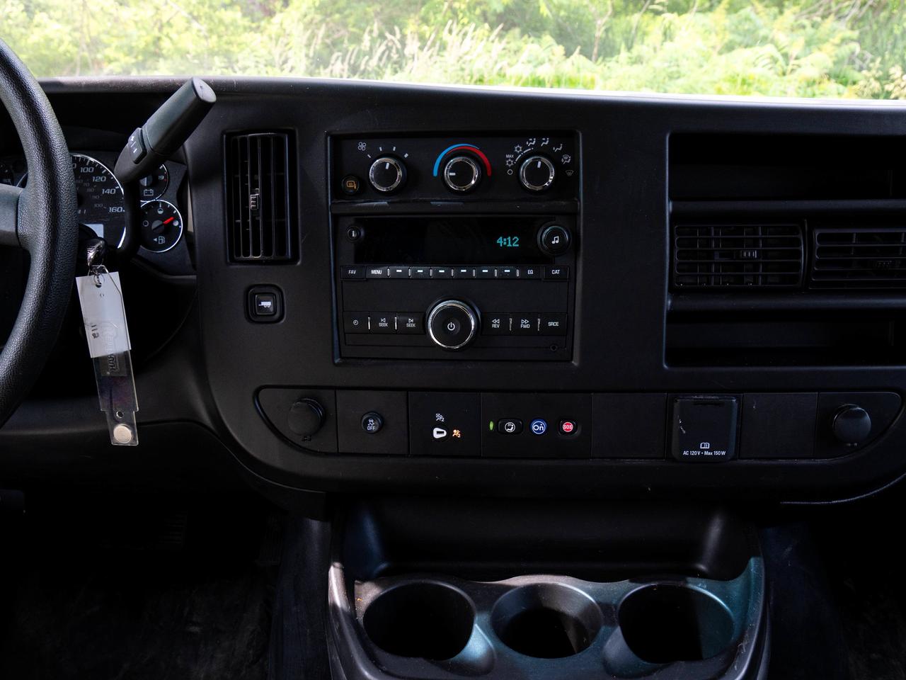 2024 GMC Savana Cargo Van  Photo