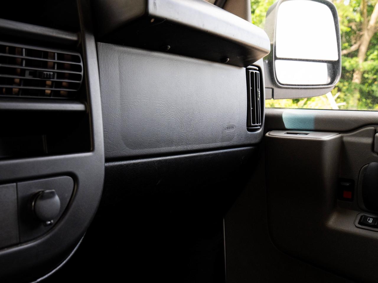 2024 GMC Savana Cargo Van  Photo