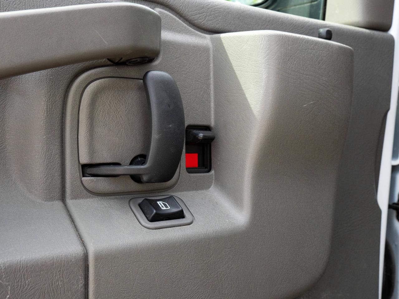 2024 GMC Savana Cargo Van  Photo