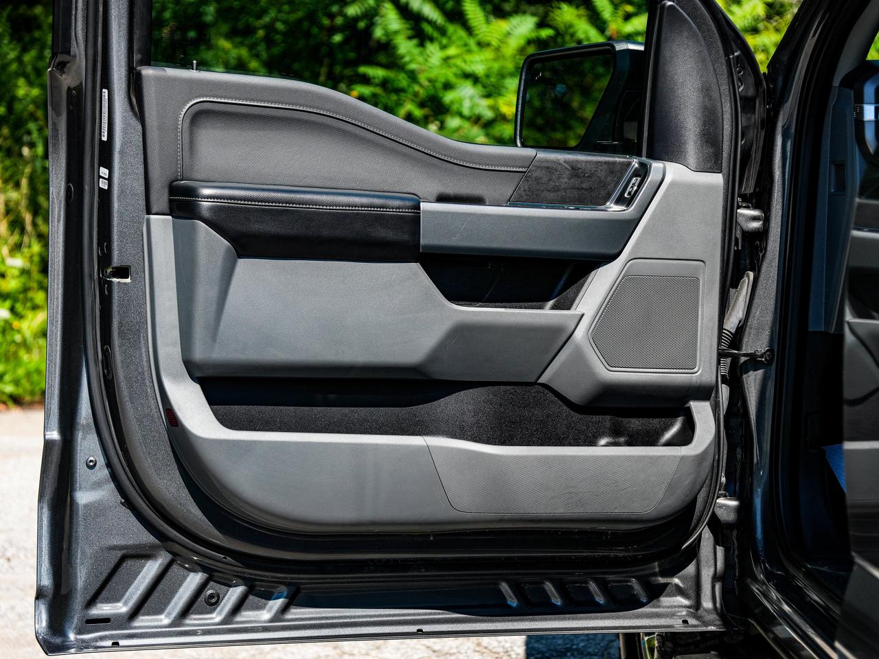 2024 Ford F-150 XLT Photo