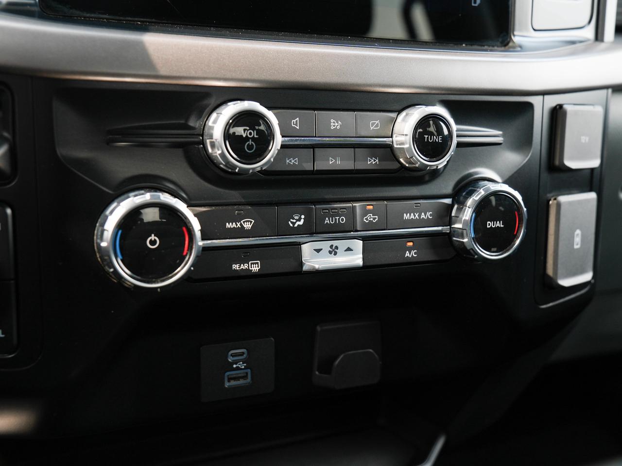 2024 Ford F-150 XLT Photo