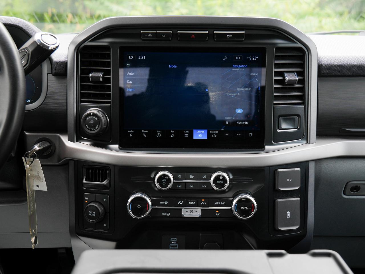 2024 Ford F-150 XLT Photo