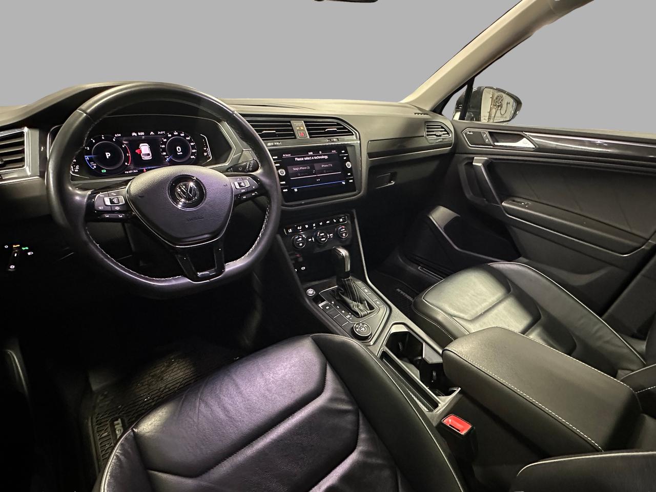 2021 Volkswagen Tiguan HIGHLINE | CLEAN CARFAX | LEATHER | SUNROOF | NAVI Photo