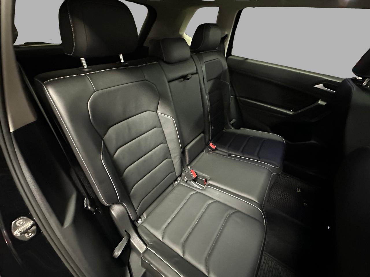 2021 Volkswagen Tiguan HIGHLINE | CLEAN CARFAX | LEATHER | SUNROOF | NAVI Photo
