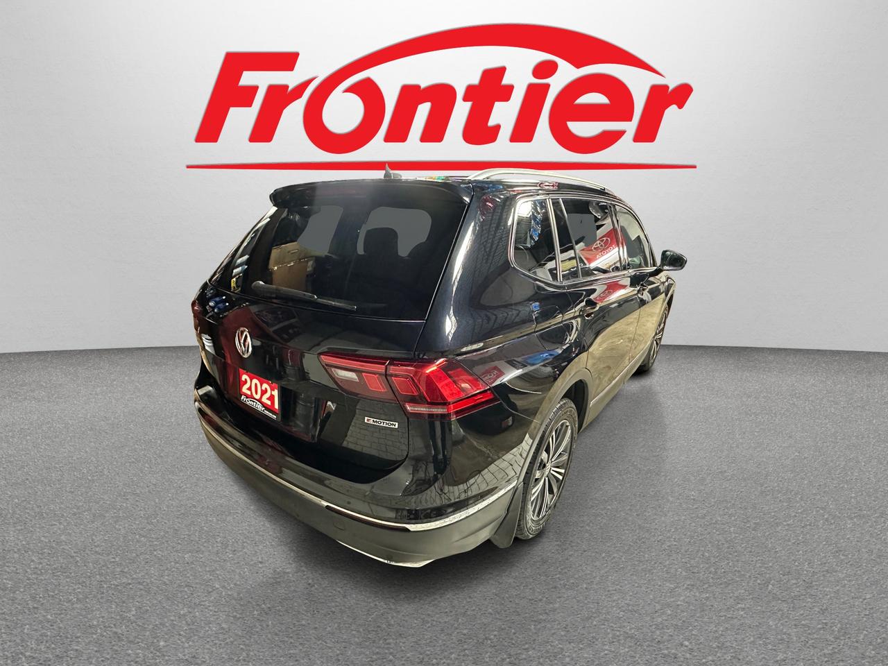 2021 Volkswagen Tiguan HIGHLINE | CLEAN CARFAX | LEATHER | SUNROOF | NAVI Photo