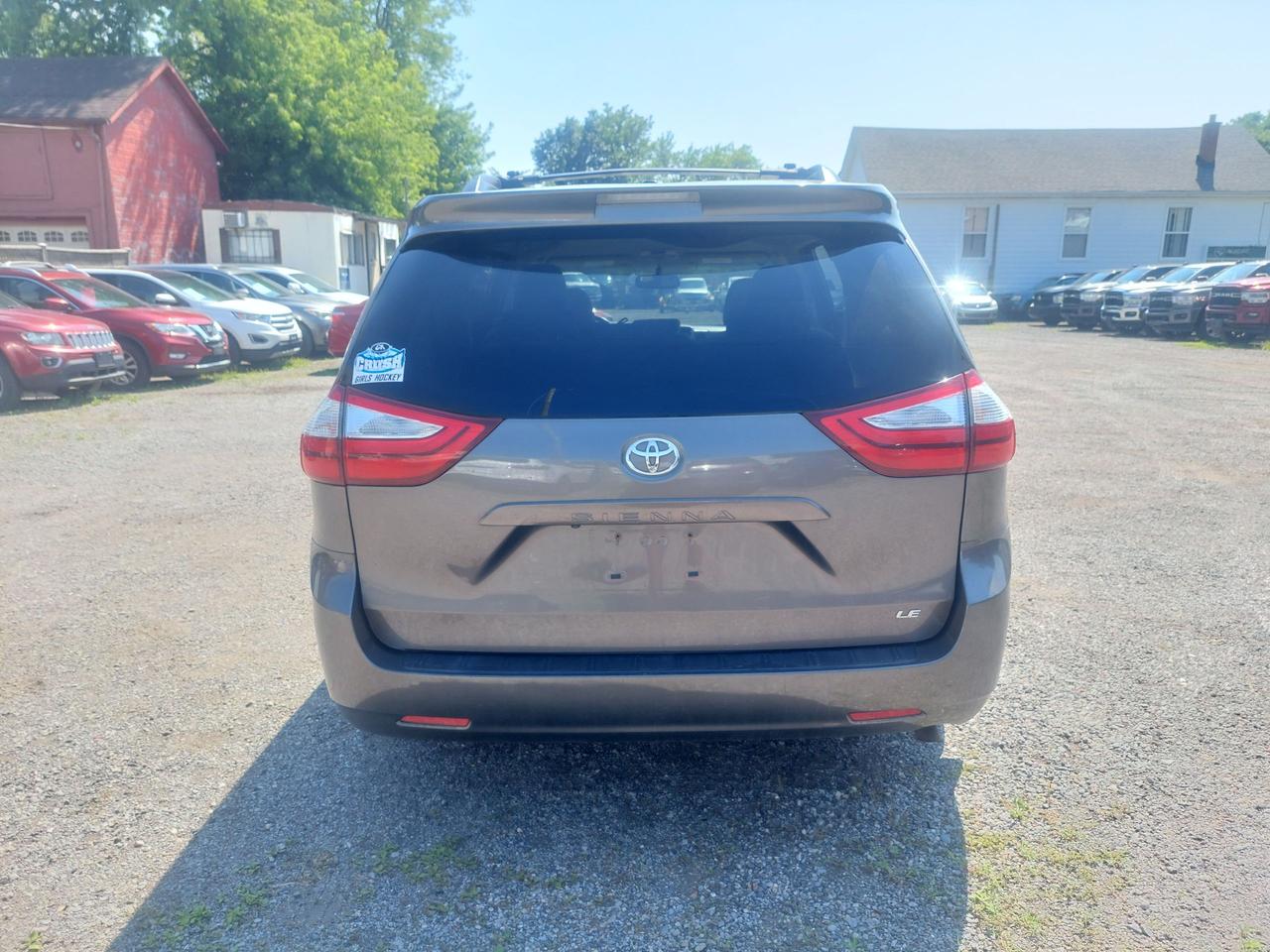 2016 Toyota Sienna 5DR LE 8-PASS FWD Photo