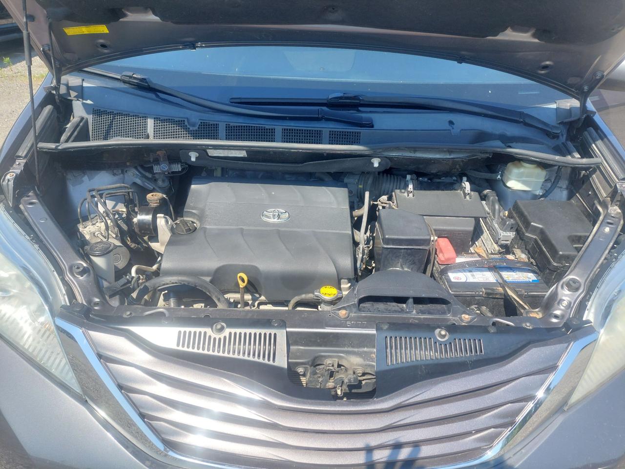 2016 Toyota Sienna 5DR LE 8-PASS FWD Photo