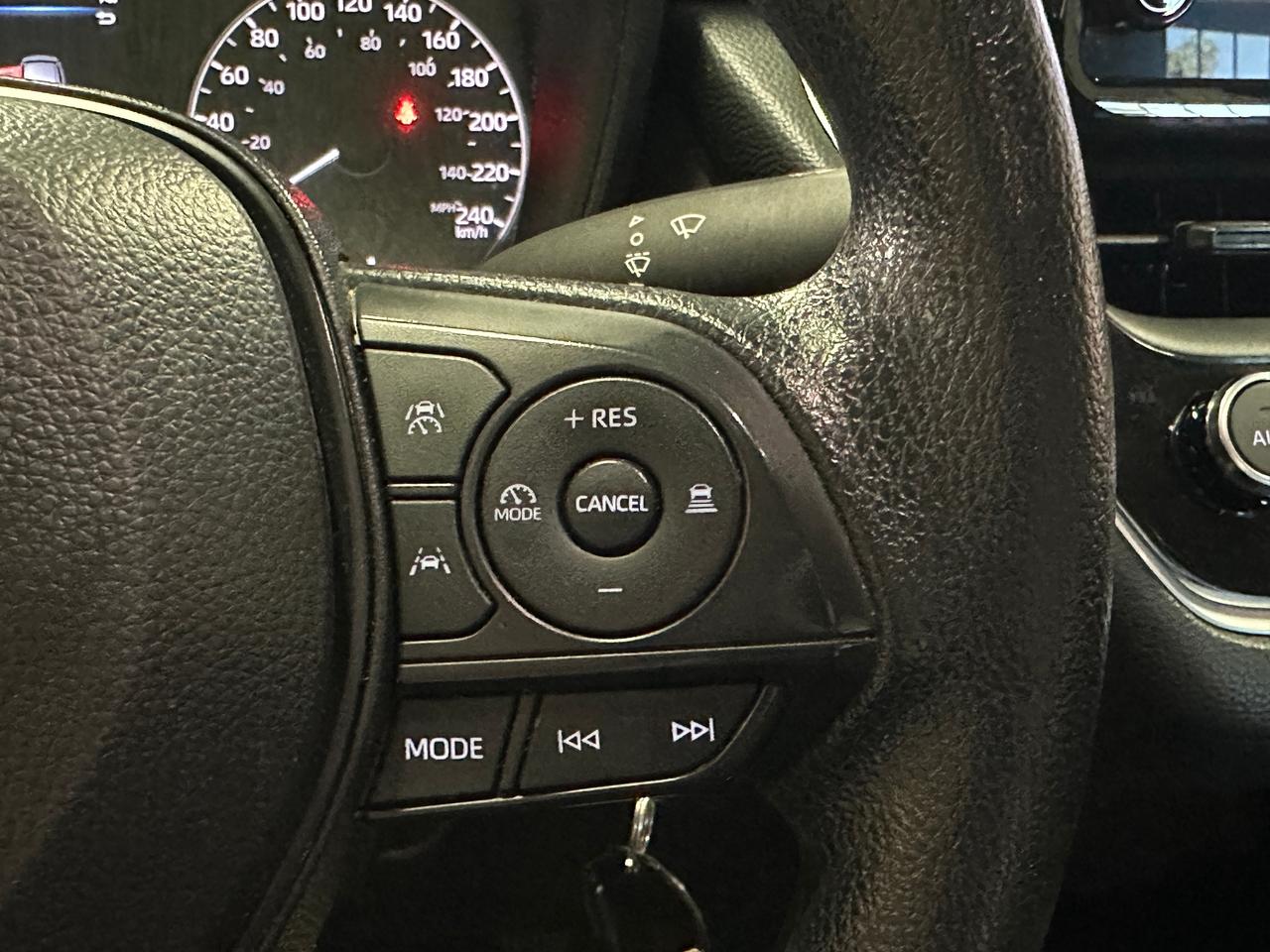 2024 Toyota Corolla LE | BLUETOOTH | HEATED SEATS | BACK UP CAM | Photo