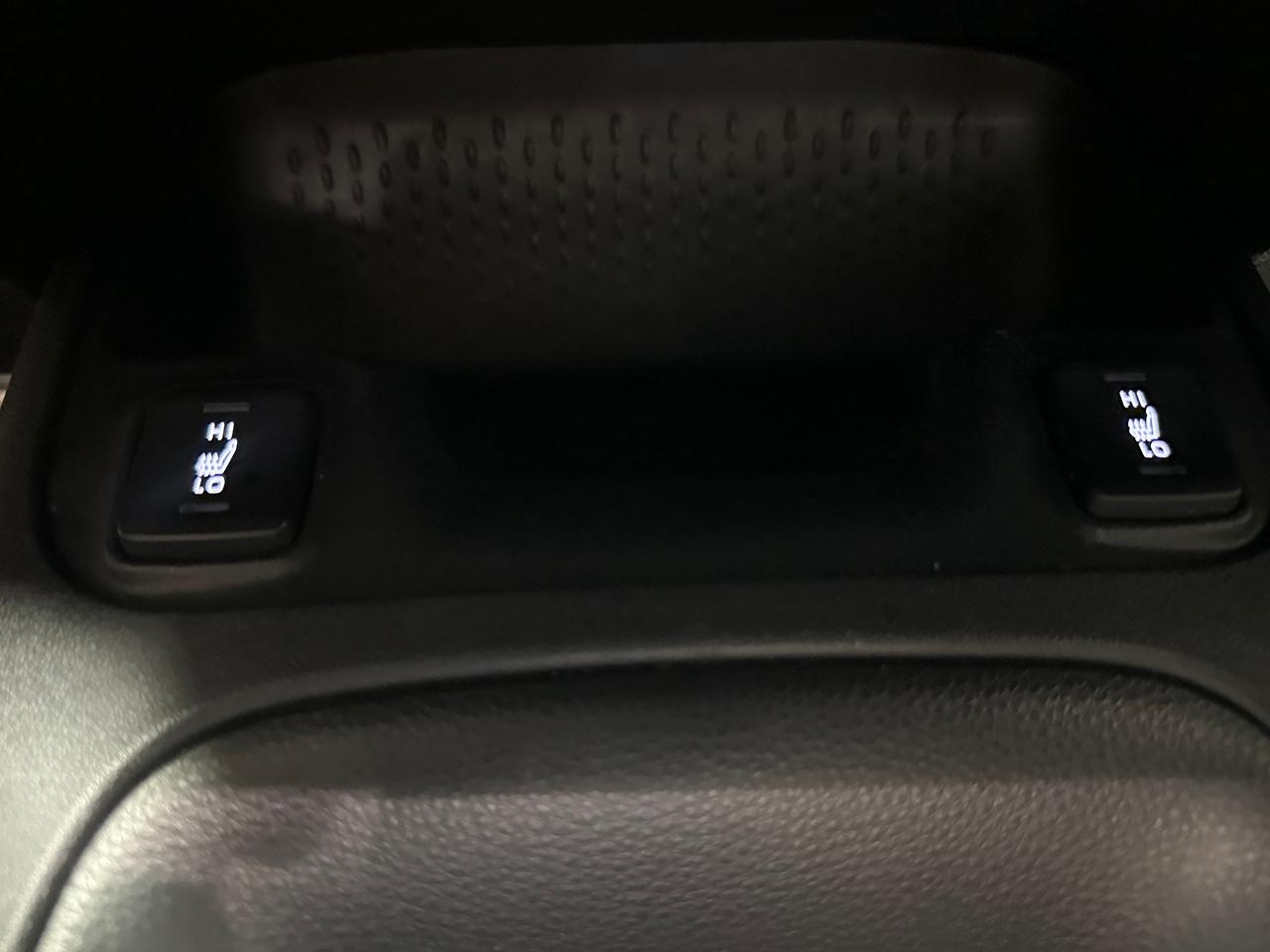 2024 Toyota Corolla LE | BLUETOOTH | HEATED SEATS | BACK UP CAM | Photo
