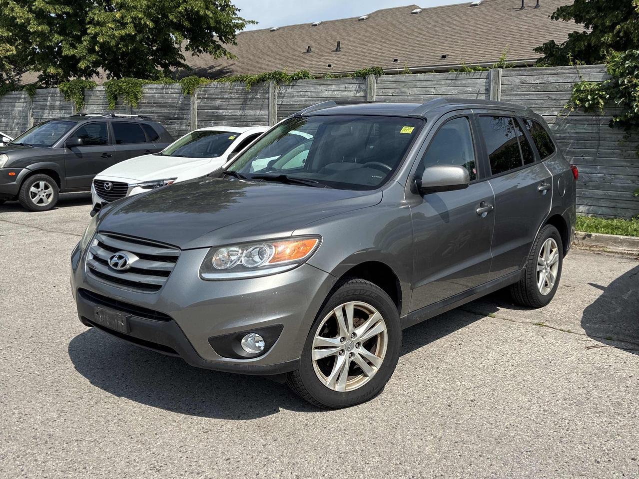 2012 Hyundai Santa Fe FWD 4DR V6 AUTO Photo3