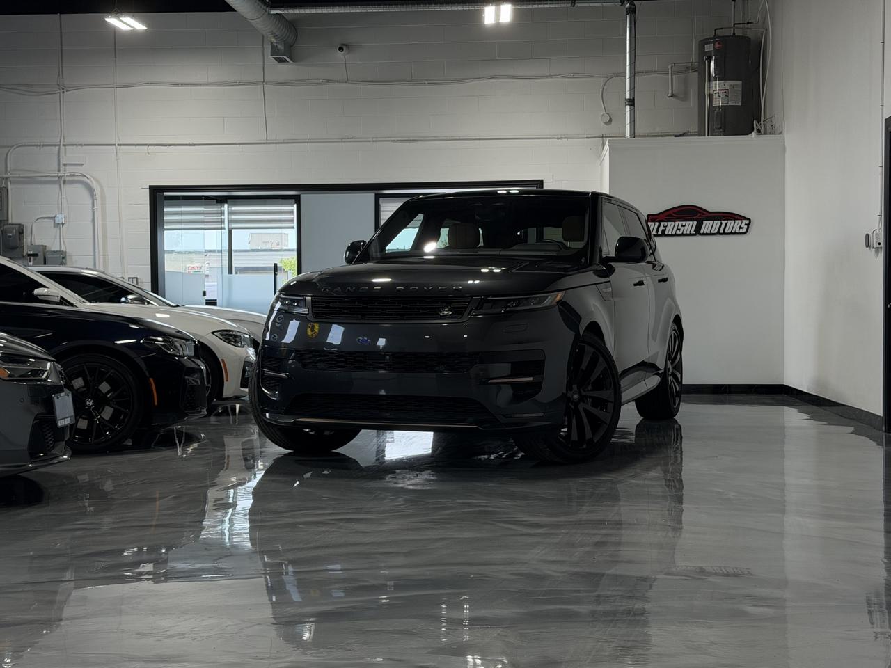 2023 Land Rover Range Rover Sport Dynamic SE P400, Navi, Sunroof, Backup - Photo #1