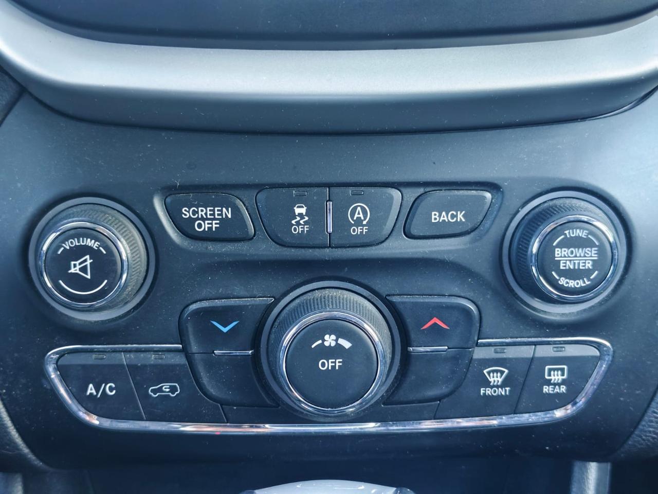 2018 Jeep Cherokee Trailhawk 4X4 Photo