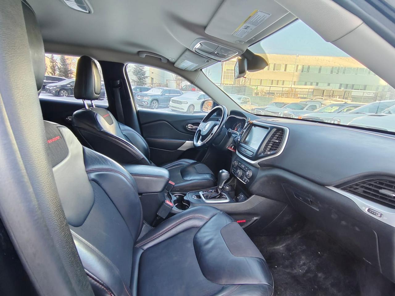 2018 Jeep Cherokee Trailhawk 4X4 - Photo #27