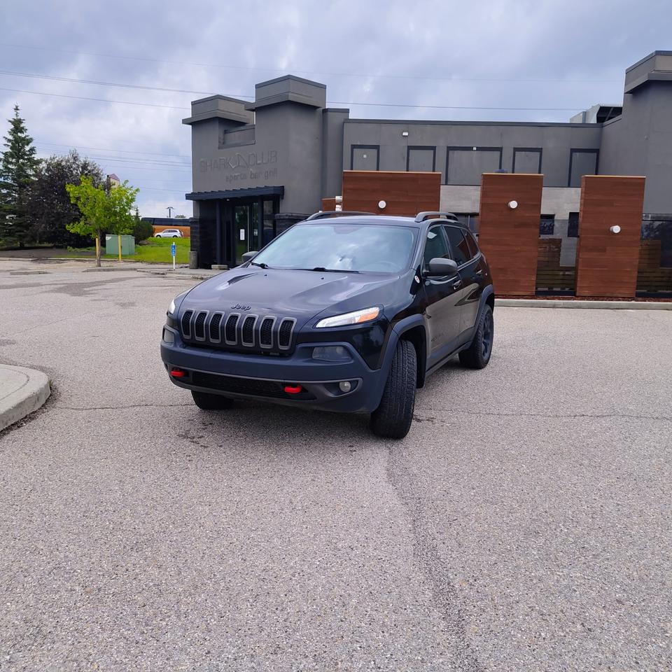 2018 Jeep Cherokee Trailhawk 4X4 - Photo #2