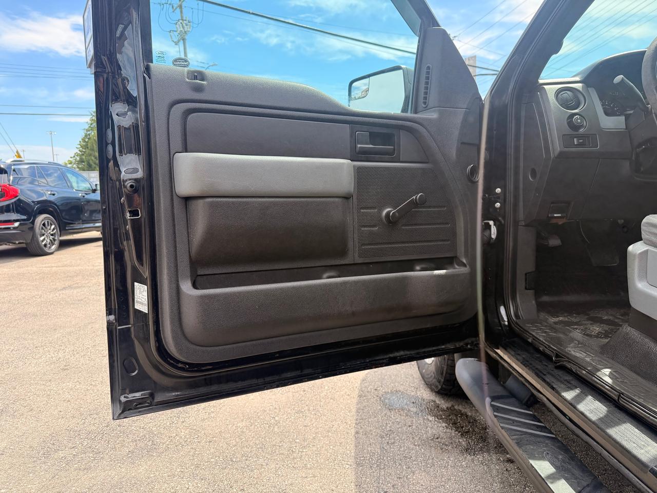 2013 Ford F-150 XLT Photo