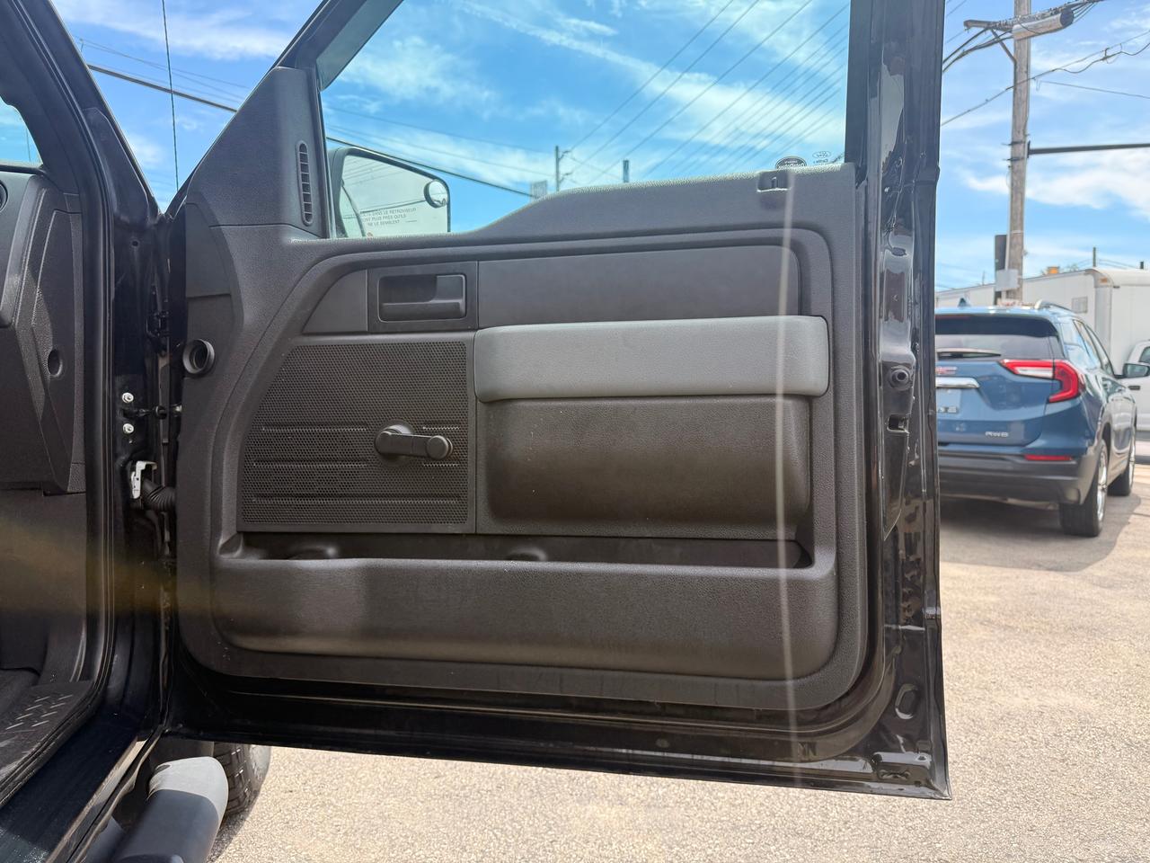 2013 Ford F-150 XLT Photo