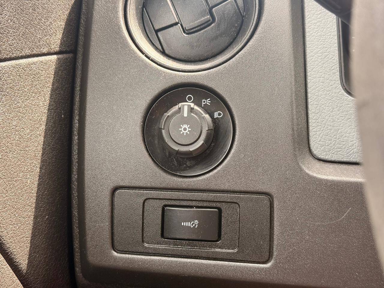 2013 Ford F-150 XLT Photo