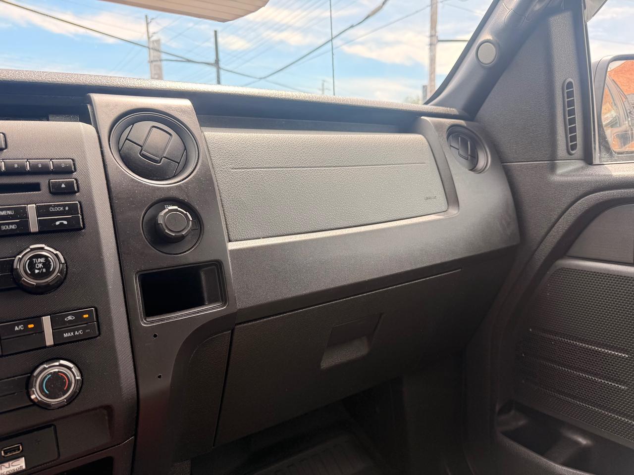 2013 Ford F-150 XLT Photo