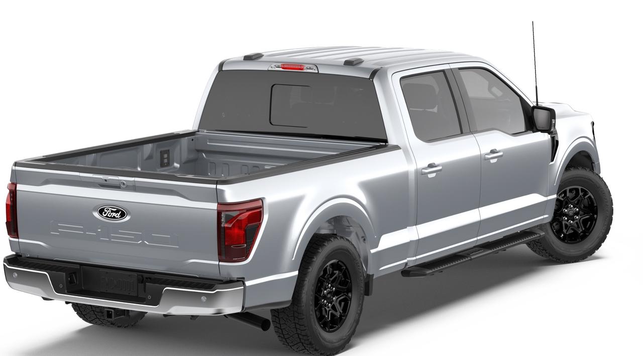 2026 Ford F-150 XLT SuperCrew 302A Longbox 4x4 Photo2