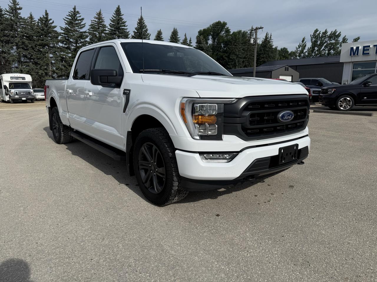 2023 Ford F-150 XLT Photo1