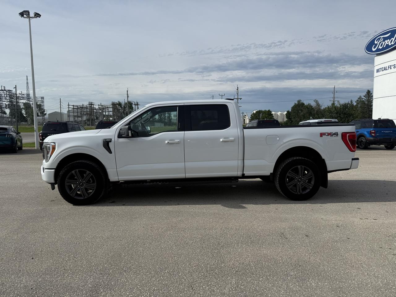 2023 Ford F-150 XLT Photo4
