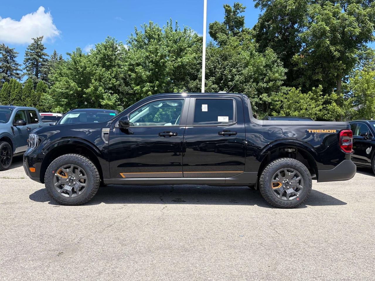 2026 Ford Maverick TREMOR AWD SuperCrew Photo1