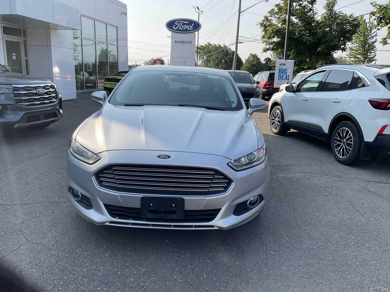 2015 Ford Fusion SE FWD Photo1