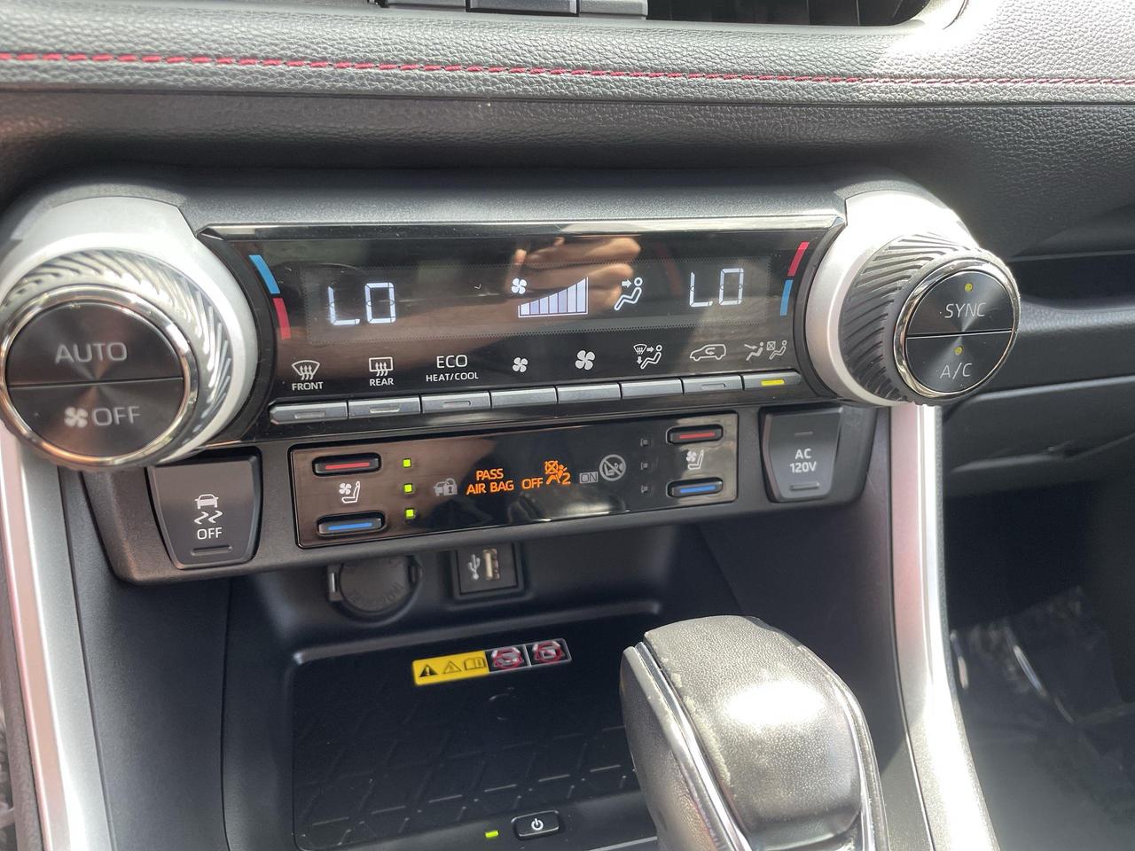 2023 Toyota RAV4 Prime XSE TECH PKG!!  HUDS, SOFTEX, PANO. ROOF, JBL SOUN Photo