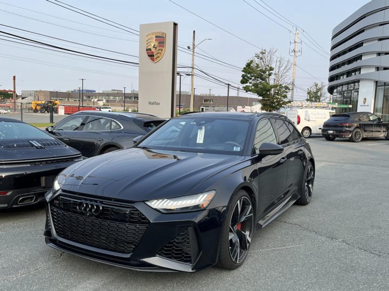 Midsize Station Wagons, 4.0 TFSI quattro, 8-Speed Automatic w/OD, Twin Turbo Gas/Electric V-8 4.0 L/244